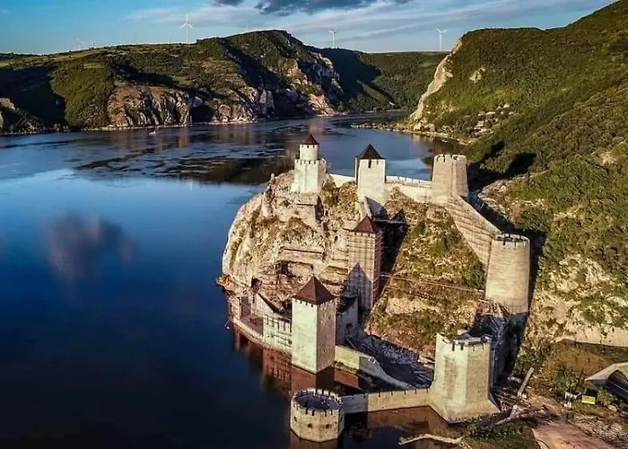 Mali Raj Dom wakacyjny *